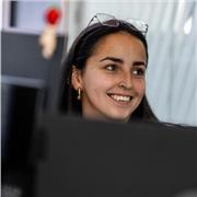 Soy una persona muy motivada, dinámica y extrovertida.
Aprendo rápido y me integro muy
bien en un equipo.